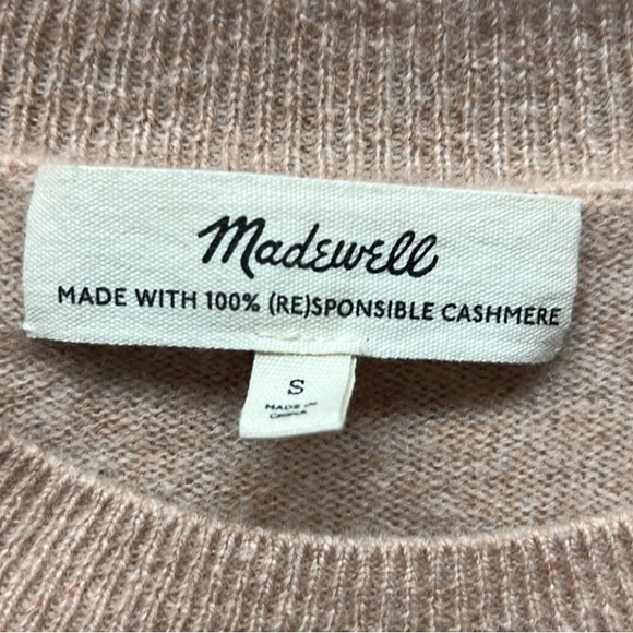Madewell Cashmere 
Crew Neck Sweater
EUC like new modern cut
Size Small - Picture 2 of 3